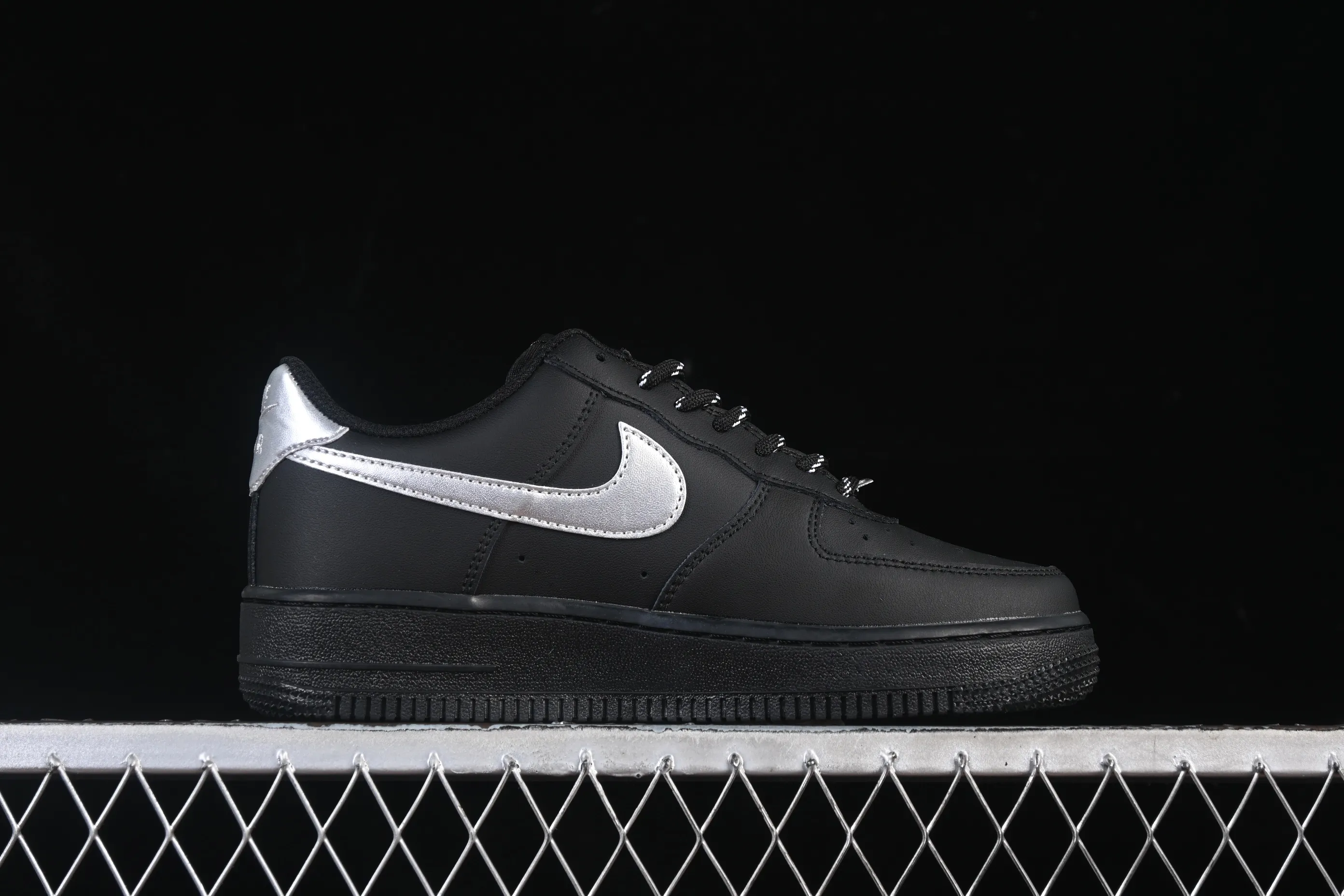 All categories Nk Air Force 1 Air Force series Nk Air Force 1 Low Air Force low-top Nike Air Force 1'07 Low Air Force 1 low-top casual sneakers FV5951-001